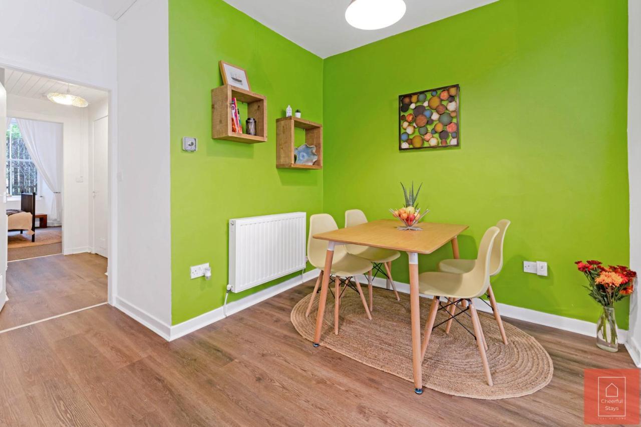 Cheerful Stays: Spacious Flat In Vibrant Leith Edinburgh Exterior foto