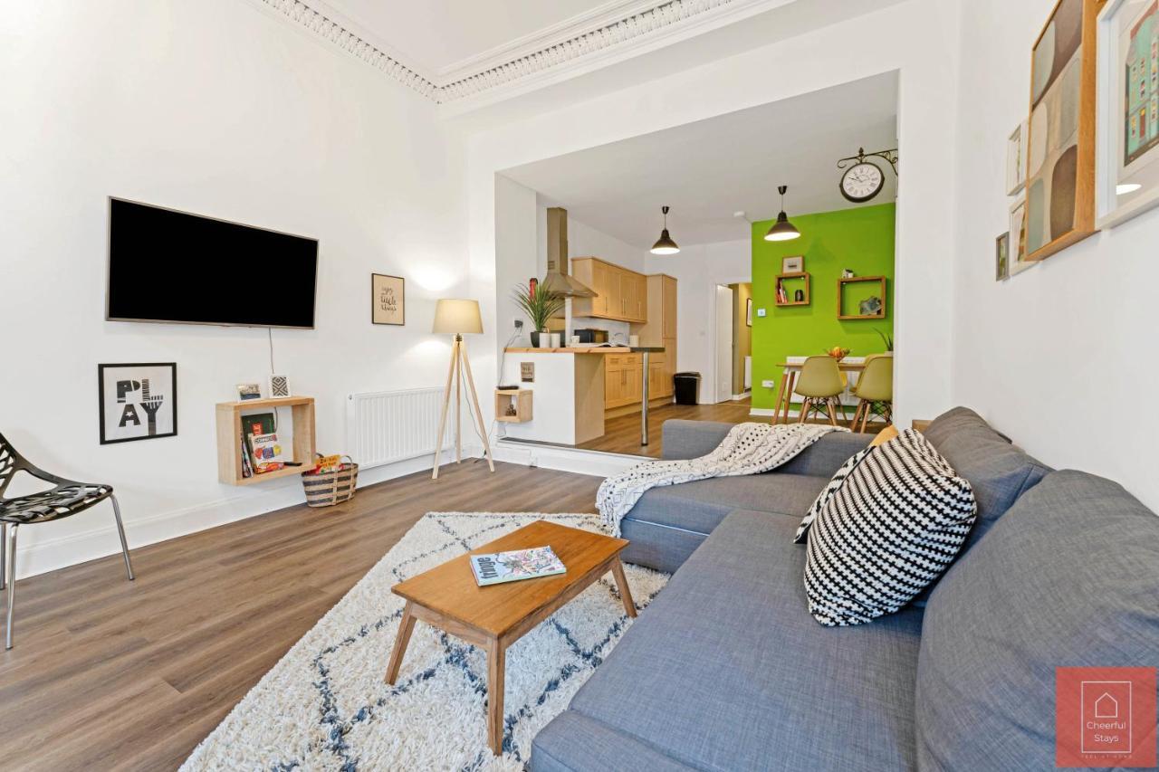 Cheerful Stays: Spacious Flat In Vibrant Leith Edinburgh Exterior foto