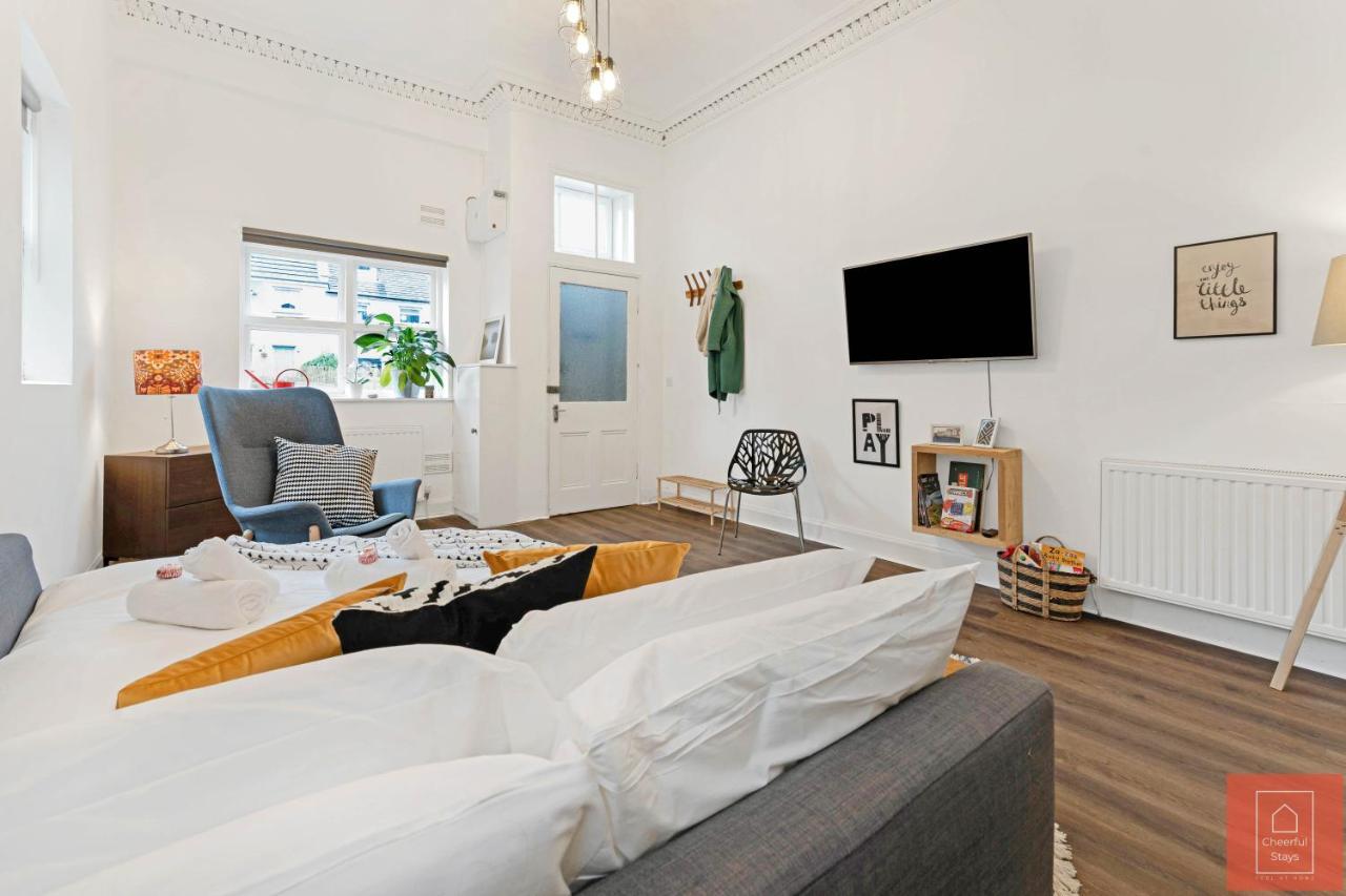 Cheerful Stays: Spacious Flat In Vibrant Leith Edinburgh Exterior foto