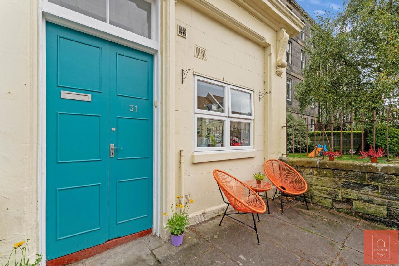 Cheerful Stays: Spacious Flat In Vibrant Leith Edinburgh Exterior foto